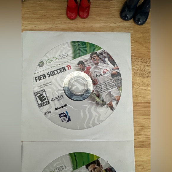 Xbox 360 9 Game Lot Madden NFL & FIFA Soccer Discs Only Multiple Years Tested - Picture 4 of 10